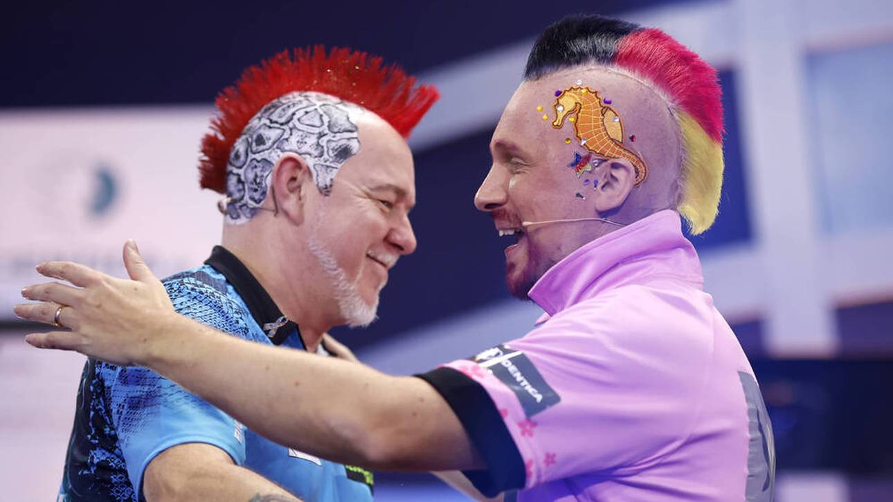 Peter Wright und Oliver Pocher - wer trägt es besser?