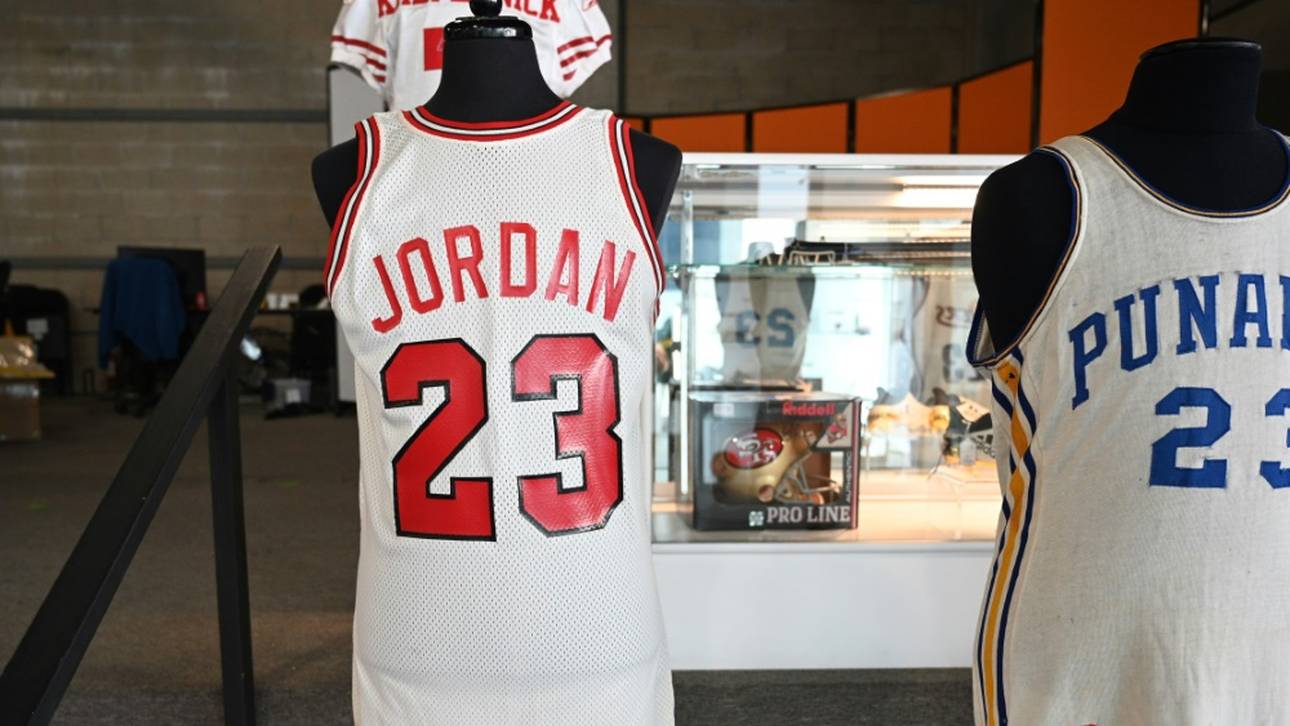 320.000 Dollar für Jordan-Trikot