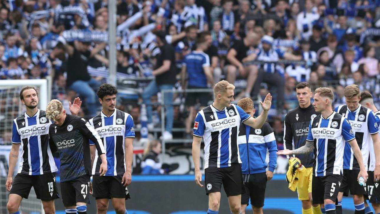 Fehlstart für Bielefeld, Regensburg Tabellenführer