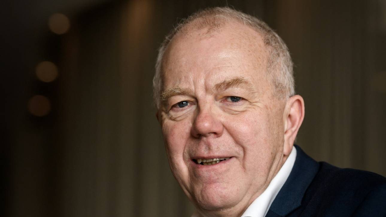 Bis 2026: Dahlin bleibt IBU-Präsident