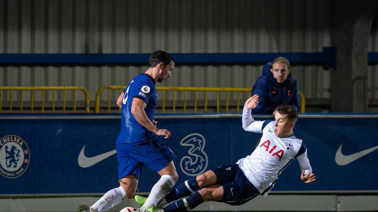 Diese Grätsche von Alfie Devine provozierte Danny Drinkwater