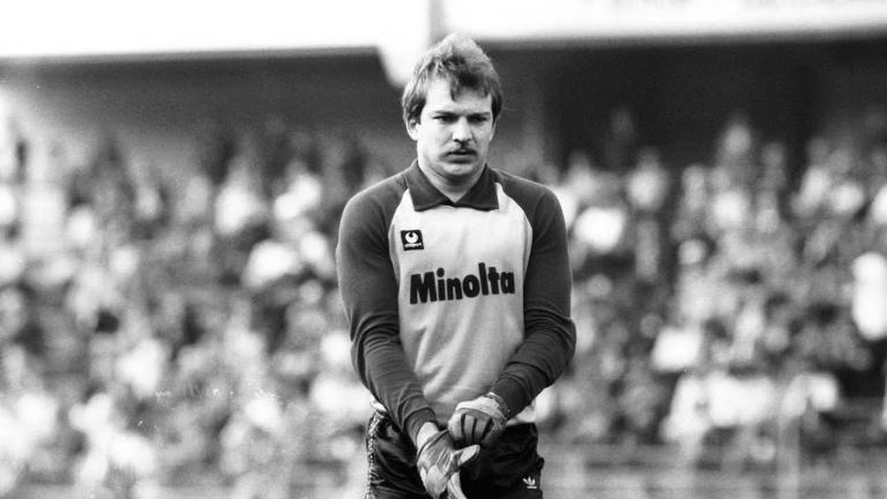 Jürgen Friedl im Trikot von Eintracht Frankfurt