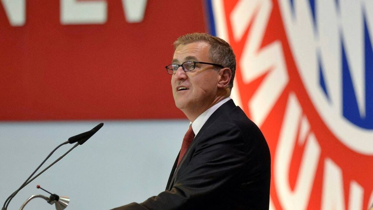 Bayern verdoppelt Mitarbeiterzahl