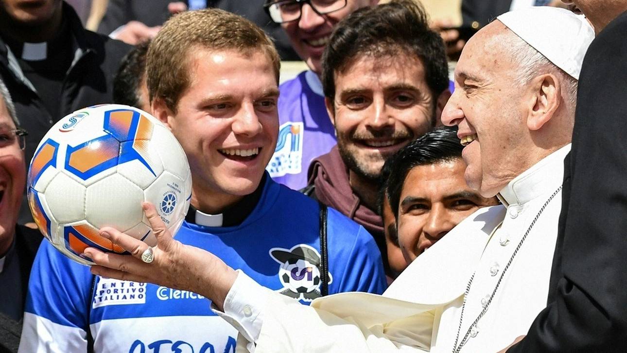 Papst Neu-Mitglied der Boca Juniors
