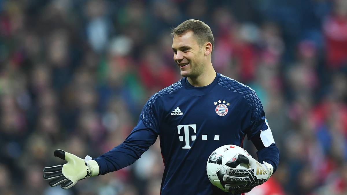 Manuel Neuer (15 Millionen Euro): Im April unterschrieb der Welttorhüter einen neuen Kontrakt bei den Bayern, der ihn in die Riege der deutschen Top-Verdiener aufsteigen lässt