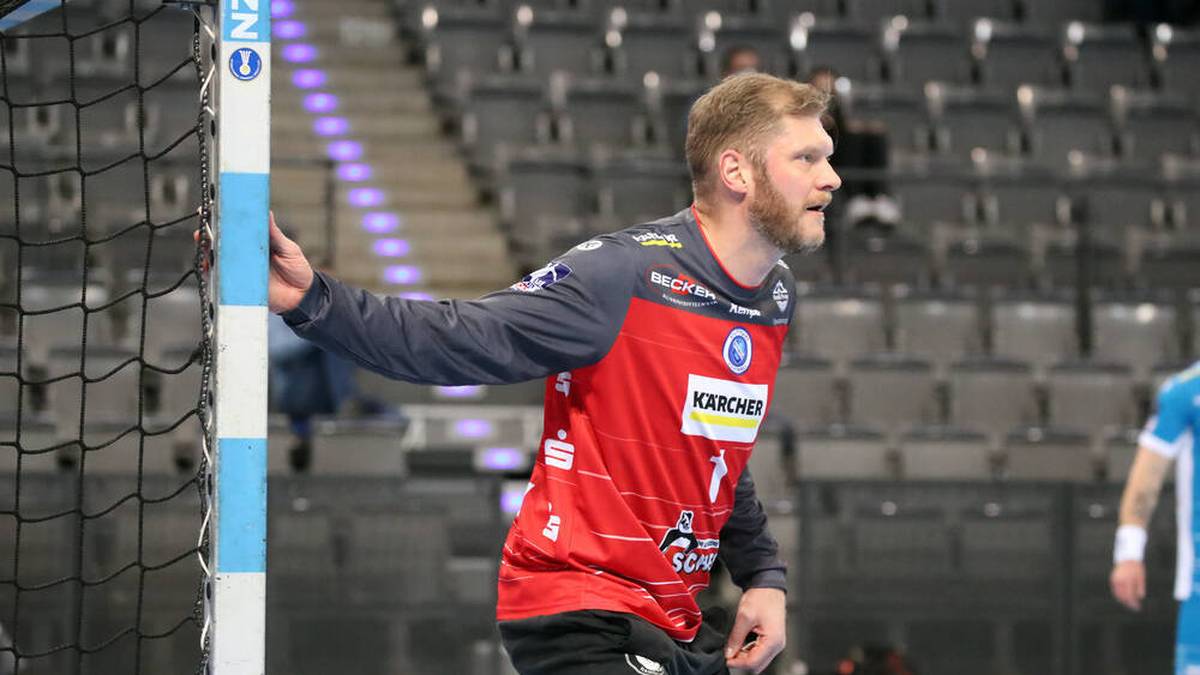 JOHANNES BITTER: Der 38-Jährige gehört zu den alten Hasen im DHB-Team und bringt reichlich Erfahrung mit. Bereits beim Winter-Märchen 2007 war er Teil der Nationalmannschaft, als sich die DHB-Männer zum Weltmeister krönten. Unter Gislason ist Bitter die Nummer zwei im Tor  