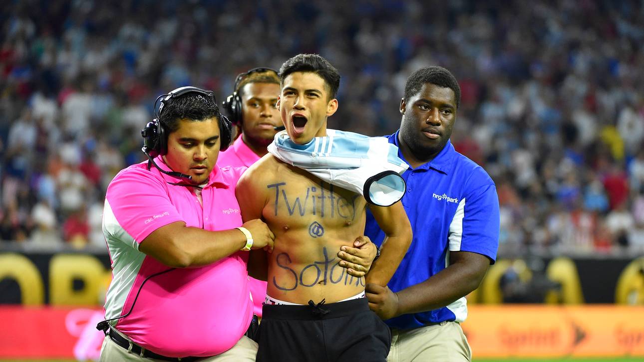 Messi-Flitzer twittert beim Platzsturm