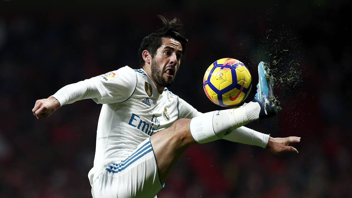 PLATZ 10 - ISCO (Real Madrid/Spanien): Der Prototyp des Straßenkickers und momentan auch einzige Fußballer im Starensemble von Real, der so etwas wie Kreativität ausstrahlt. Kann mehrere Gegenspieler gleichzeitig auf dem Bierdeckel austanzen, neigt aber auch häufiger dazu, den Ball zu lange zu halten. Stellt er das ab, kann er noch besser werden
