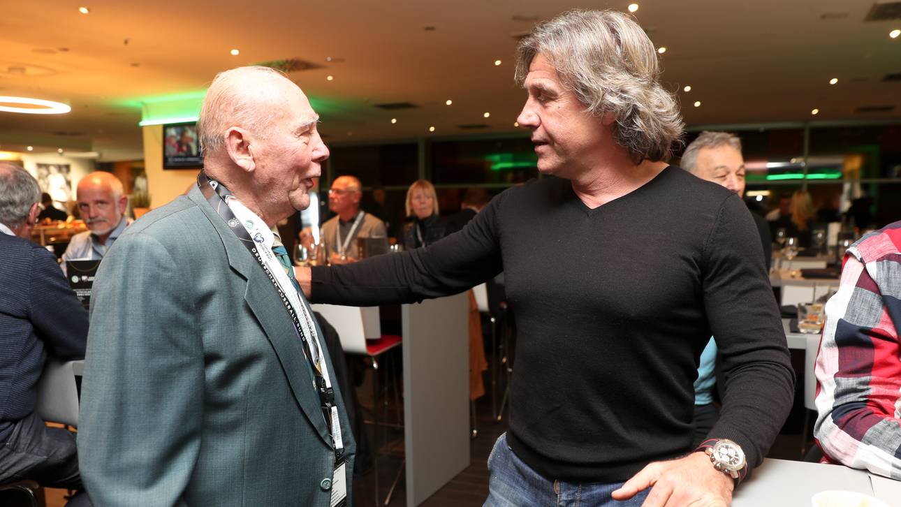 Gerald Ehrmann (r.) bei einem Treffen mit dem einstigen FCK-Stürmer Horst Eckel 2017