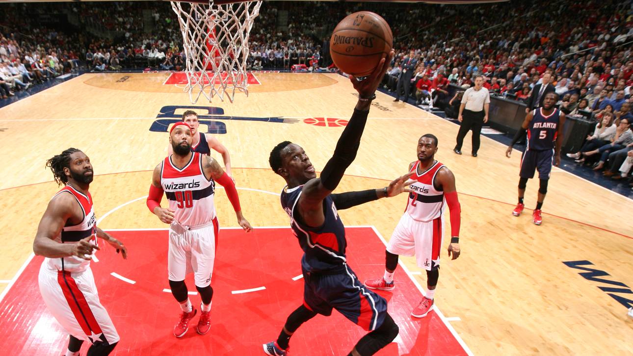 Hawks zittern sich ins Halbfinale