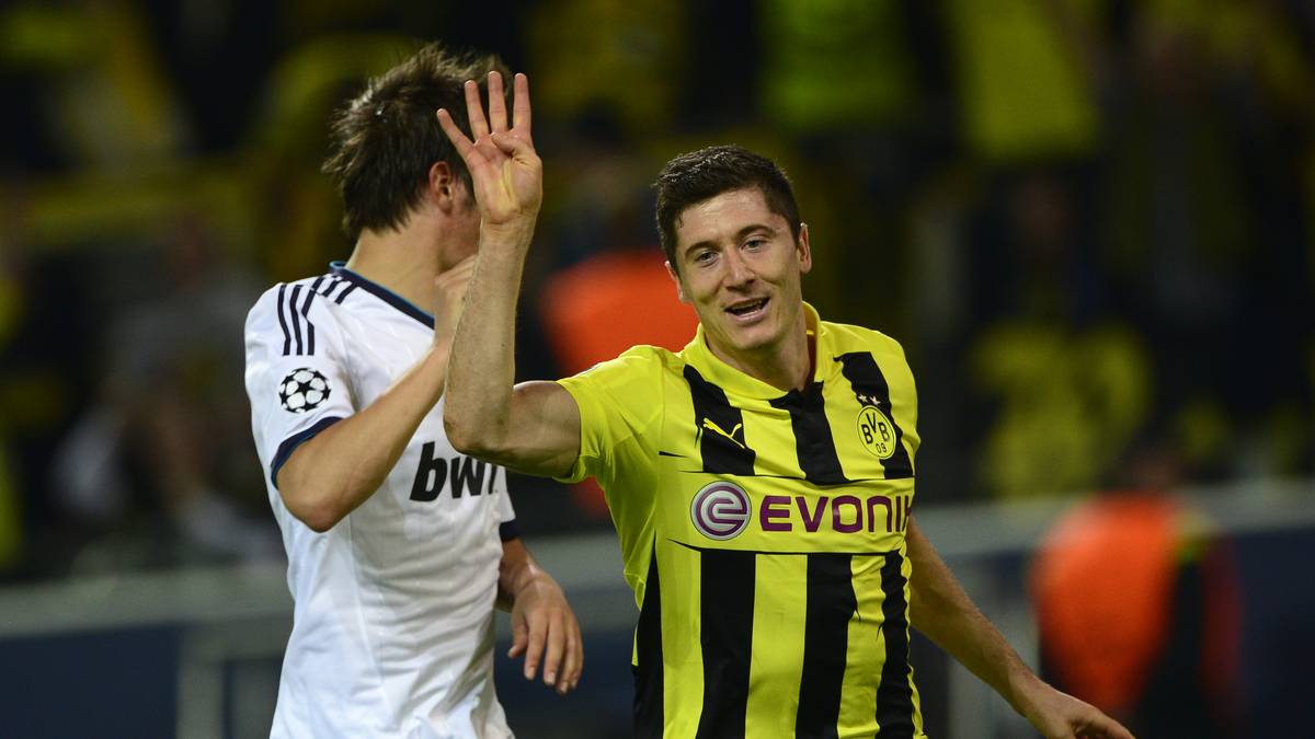 Der Pole spielt beim 4:1-Sieg wie entfesselt und schenkt den stolzen Madrilenen alle vier Treffer ein