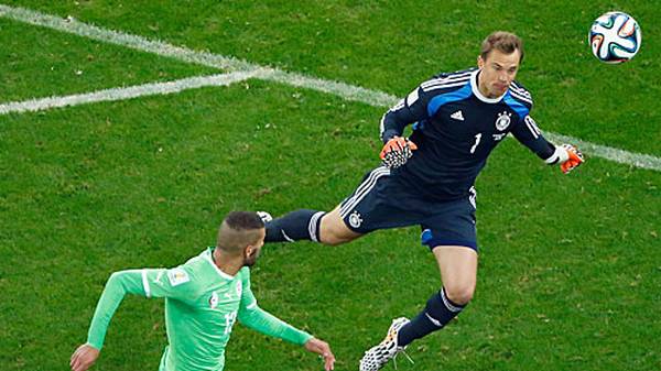 3. MANUEL NEUER: Der deutsche Torwart ist in Weltmeisterform. Gegen Frankreich hielt er kurz vor Schluss gegen Karim Benzema den Sieg fest, gegen Algerien begeisterte er die Fußballwelt als Aushilfs-Libero. Neuer macht den Unterschied, weltweit gibt es keinen besseren Keeper 