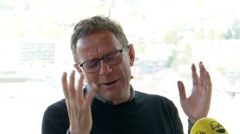 Ein Schritt das österreichische Nationalteam im Kampf um die EM-Qualifikation mit den Fans zu vereinen war ein eigener Song. Ralf Rangnick erklärt wie es zu der Idee kam.