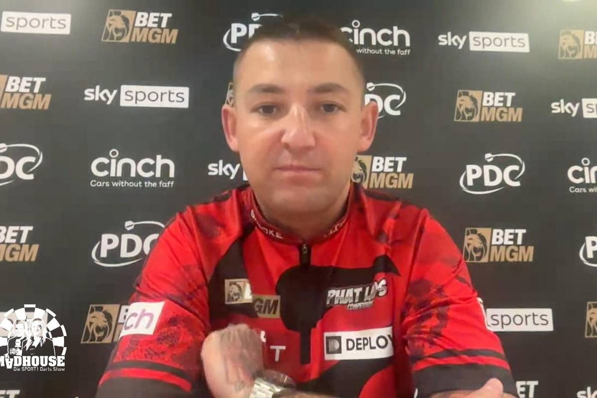 Nathan Aspinall mit einer Ansage vor dem Match gegen Michael van Gerwen. Am 15. Spieltag der Premier League of Darts geht es ums Ganze und ein Sieg öffnet die Tür Richtung Playoffs.