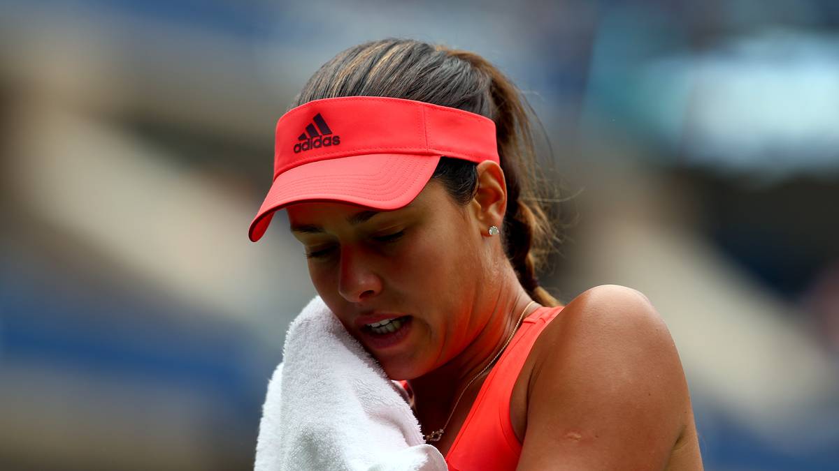 Und was ist mit Ana Ivanovic? Die Freundin von Bastian Schweinsteiger streicht völlig überraschend gegen Dominika Cibulkova die Segel