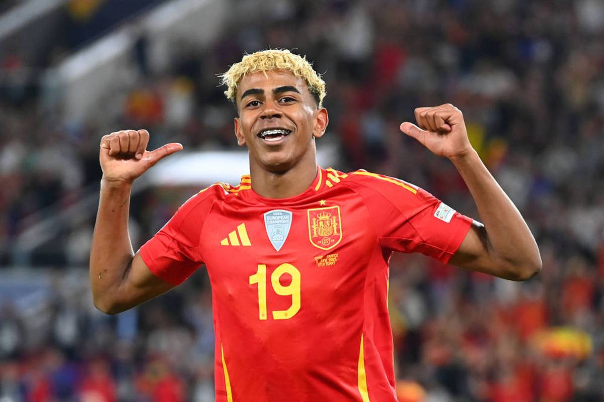Aufstellungen da! Yamal gegen Ronaldo