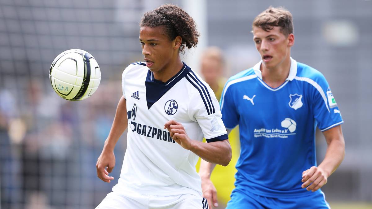 Die Hoffenheimer setzen sich im Halbfinale knapp gegen Schalke 04 mit LEROY SANÉ, Timon Wellenreuther und Thilo Kehrer durch. Hannover 96 gewinnt im Elfmeterschießen gegen den VfL Wolfsburg