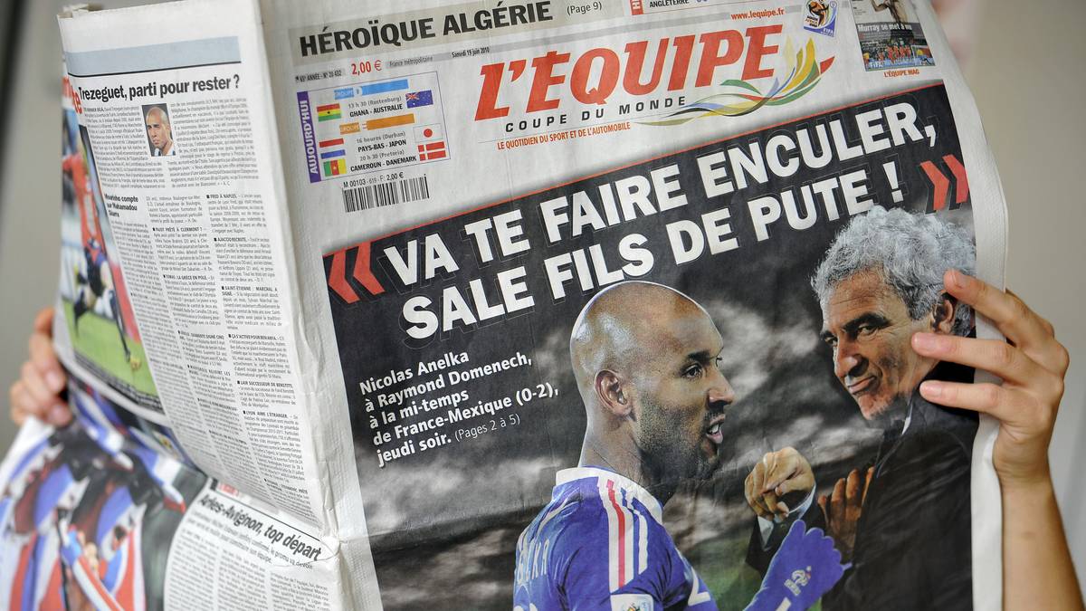 PLATZ 10 - FRANKREICH (WM 2010): Zurück zu verbalen Ausrastern. "Fick dich, du dreckiger H****sohn", soll Nicolas Anelka bei der WM in Südafrika zu Frankreichs Nationaltrainer Raymond Domenech gesagt haben. Der Stürmer musste abreisen