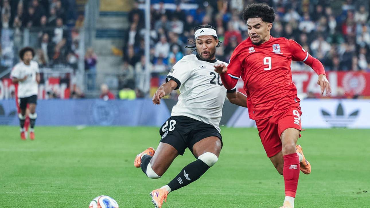 Serge Gnabry zeigt gegen Aiman Dardari vollen Einsatz