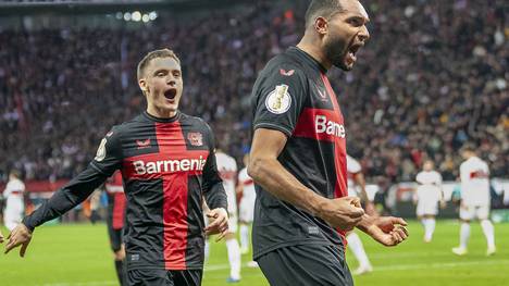 Florian Wirtz und Jonathan Tah (r.)