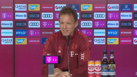 Julian Nagelsmann wird auf die Bayern-Dominanz in der Bundesliga angesprochen. Der FCB-Trainer reagiert cool und stellt einen Vergleich mit der Automobilbrache her.