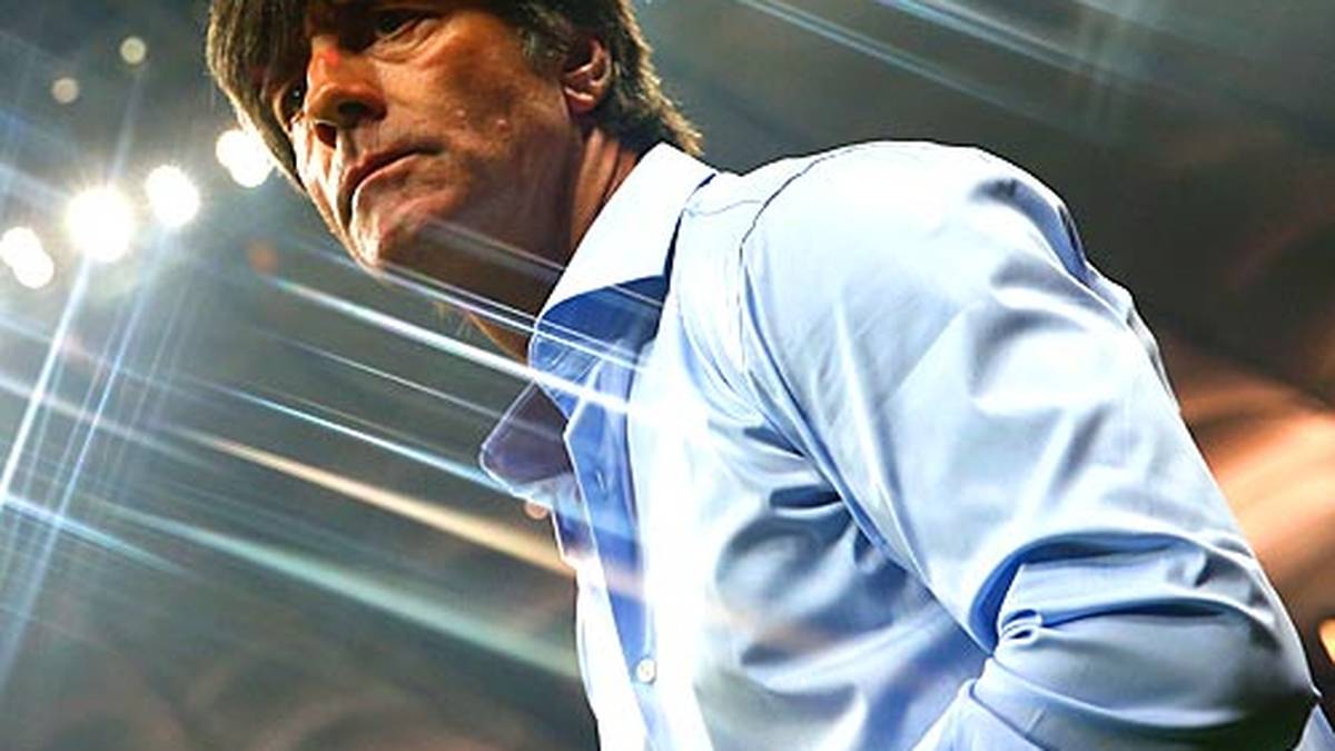 JOACHIM LÖW: Bei der Wahl zum Welttrainer des Jahres ist Joachim Löw einer der drei Kandidaten. Als Bundestrainer wird er 2014 Weltmeister. Für ihn wäre es der erste Titel als Welttrainer des Jahres