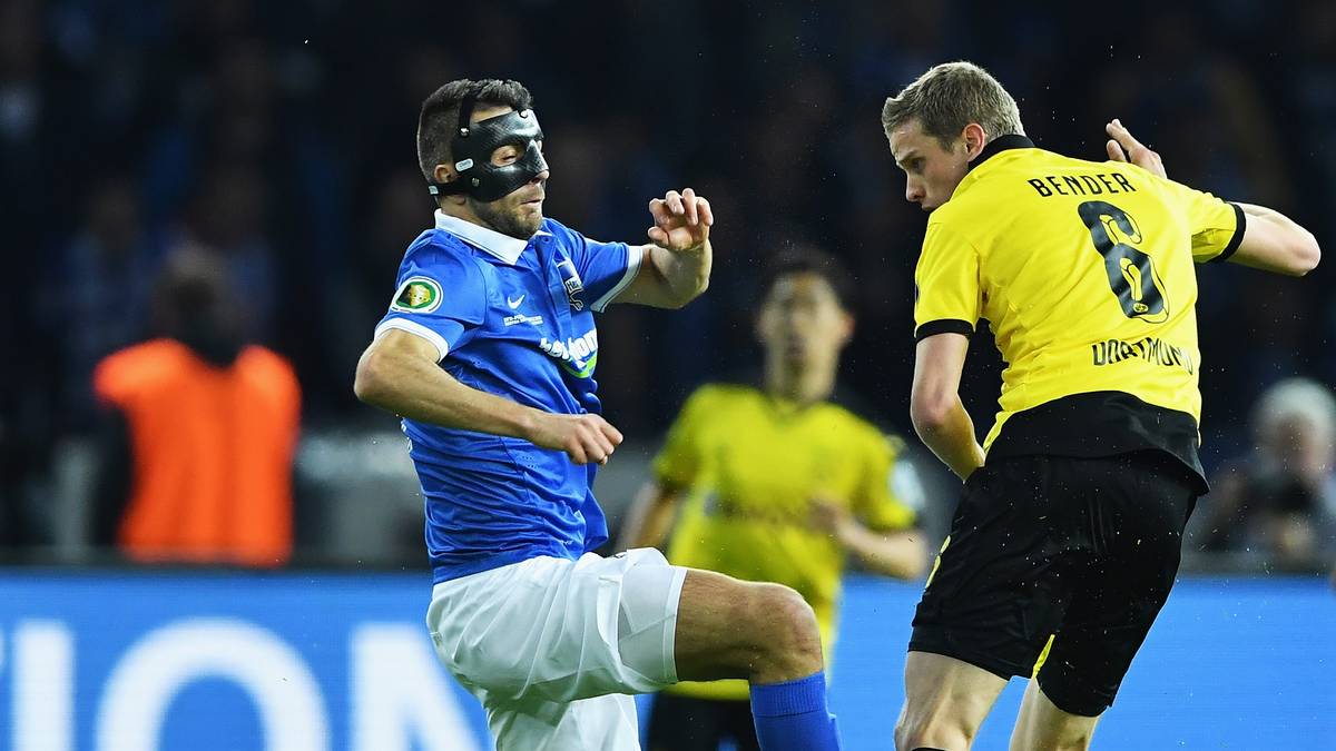 SVEN BENDER: Machte im Spielaufbau den Hummels, was gut ist. Stand aber nicht nur bei Hegelers Großchance zu weit weg. Was schlecht ist.  SPORT1-Note: 3
