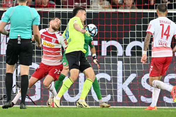 Wilder Schlagabtausch in der Relegation