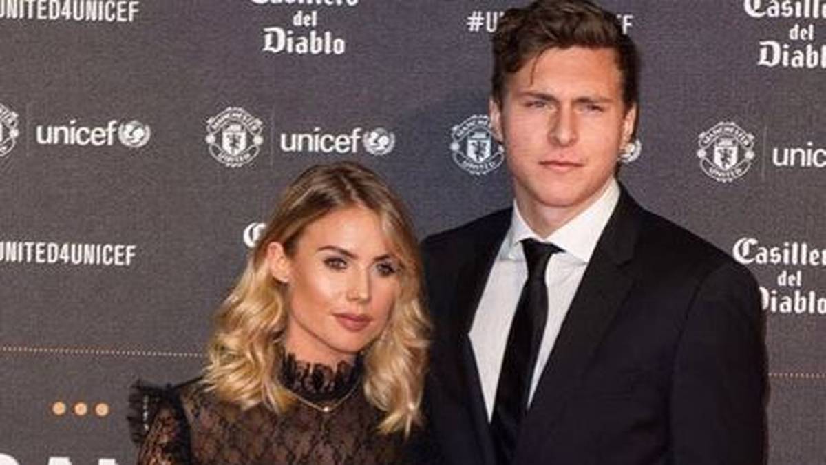 Schwedens Nationalspieler Victor Lindelöf kann sich auf die Unterstützung seiner hübschen Freundin Maja Nilsson verlassen