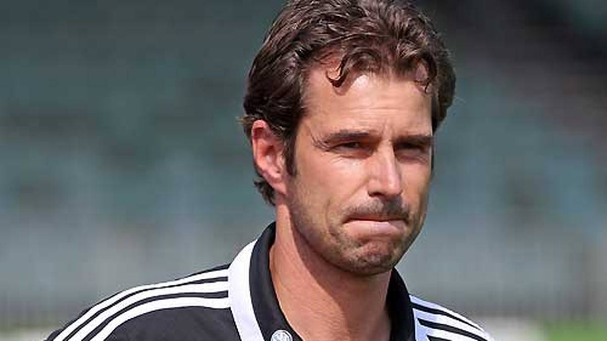 RALF KELLERMANN: Bei der Wahl zum FIFA-Frauenfußballtrainer des Jahres ist Kellermann im Vorjahr Zweiter. Der gebürtige Duisburger und frühere Zweitligatorwart holt mit dem VfL Wolfsburg 2014 das Doube aus Meisterschaft und Champions League