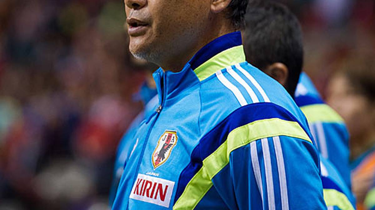 NORIO SASAKI: Der Welttrainer des Jahres 2011 feiert mit der japanischen Nationalmannschaft auch 2014 Erfolge: Bei der Asienmeisterschaft triumphiert Japan durch einen Finalsieg gegen Australien. Bei den Asienspielen führt er sein Team auf Rang zwei