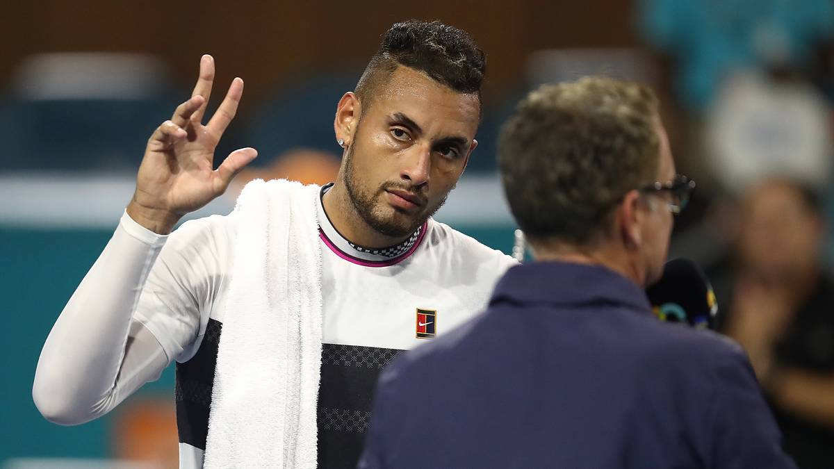 Bei Tennis-Bad-Boy Nick Kyrgios kommt das nicht gut an. Er findet die verspätete Gratulation offenbar nicht ganz ehrlich und schreibt: "Bro, erst sagst du, sie ist eine Drama-Queen, und jetzt postest du das"