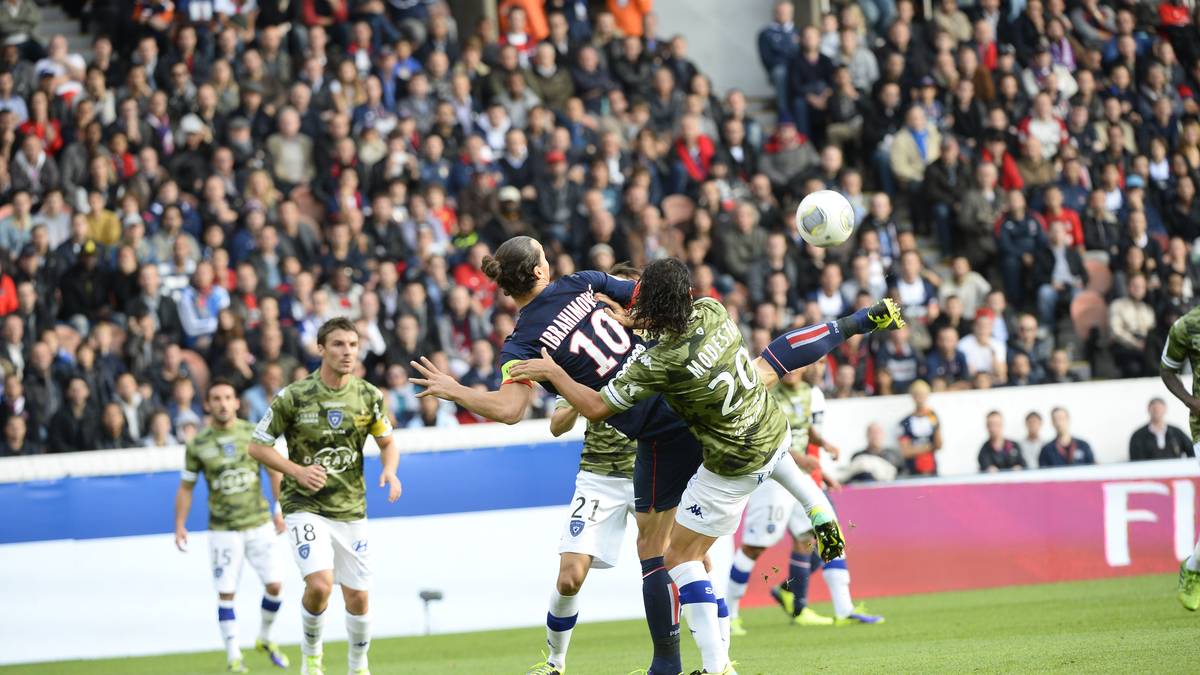 Dann ging's nach Frankreich. "Ibra" wurde zum Gesicht von Paris Saint-Germain, blieb vier Jahre in der französischen Hauptstadt, ehe es ihn im Sommer 2016 zu Manchester United zog. Unglaubliche 32 Klubtitel stehen bis jetzt in seiner Vitrine