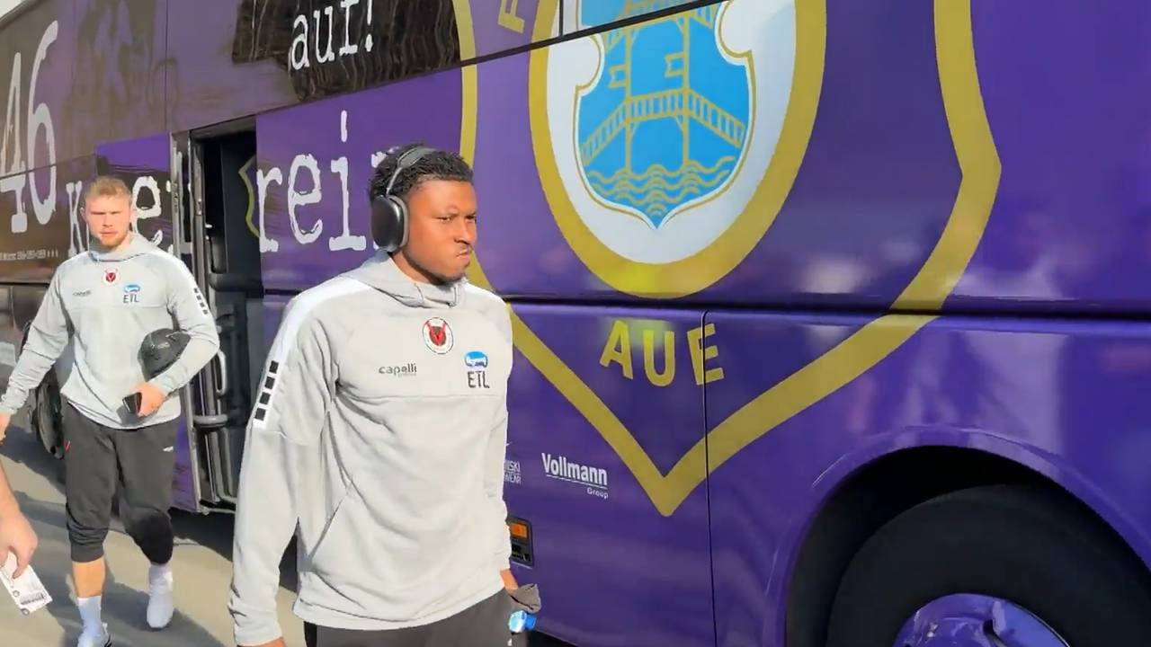FC Erzgebirge Aue - FC Viktoria Köln (Highlights)