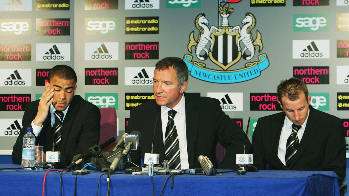 Schiedsrichter Barry Knight schickt die beiden anschließend mit Platzverweisen unter die Dusche. Beide werden nach der Partie vom englischen Verband gesperrt. Bowyer für vier, Dyer für drei Spiele. Zusätzlich muss Bowyer mehr als 200.000 Pfund Geldstrafe berappen