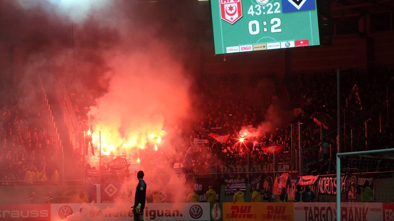 Hallescher FC v Hamburger SV - DFB Cup