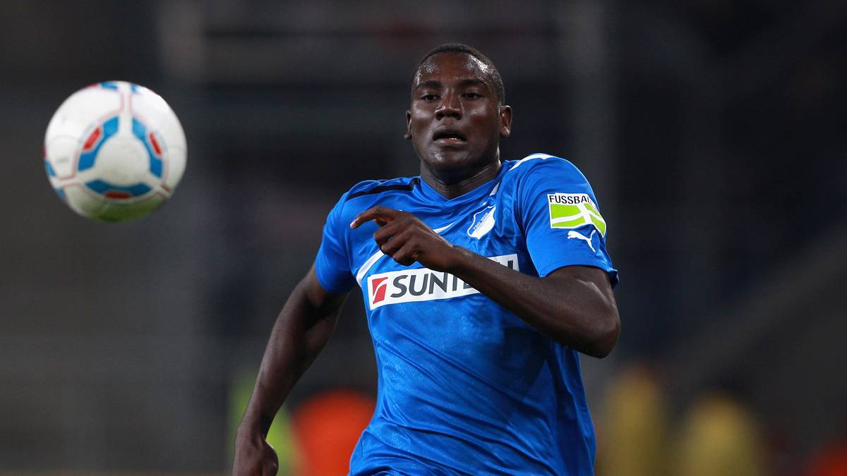 2010, Mlapa war 19, kaufte ihn Hoffenheim. Dort spielte er regelmäßig, traf aber nicht mehr wirklich