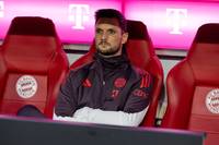 Sven Ulreich leistet sich beim 1:1 des FC Bayern gegen Leverkusen einen verbalen Aussetzer. Hörbar beleidigte er Leverkusens Sportchef Simon Rolfes als "W****er". Muss Ulreich bestraft werden? 