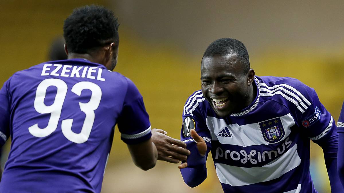 Hinter Tottenham qualifizierte sich der RSC Anderlecht für die Zwischenrunde, die allerdings die Endstation sein könnte. Die Belgier stehen in der heimischen Liga "nur" auf Rang drei - und treffen nun auf Olympiakos Piräus