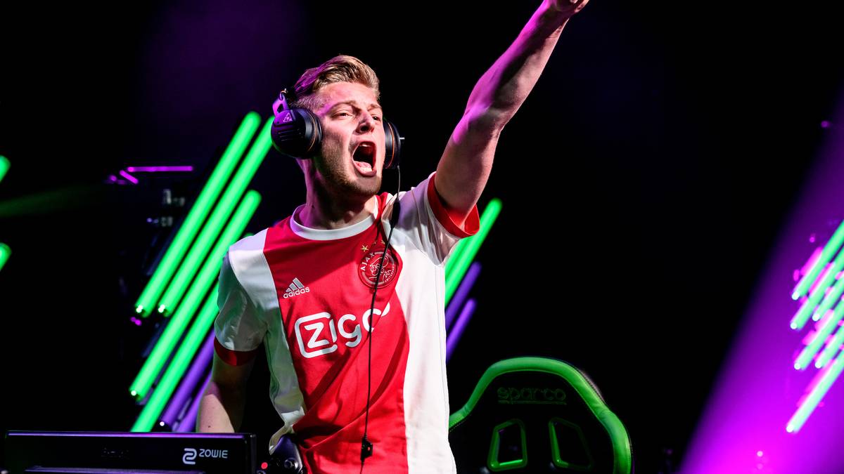 PLATZ 9 - DANI HAGEBEUK (AJAX): Heiß gehandelt seit dem Start der FIFA-Saison, dennoch blieb auch bei ihm ein großer Titel bisher aus. Sein torreiches Spiel ist gefürchtet, doch der sehr emotionale Gamer zeigt immer wieder Schwächen in seinem teils überhasteten Spiel
