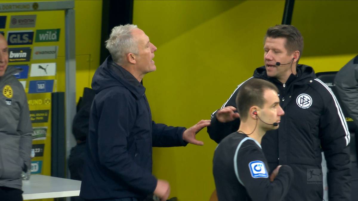 Christian Streich fliegt gegen Dortmund zum ersten Mal in seiner Trainer-Karriere vom Platz. Beim Freiburg-Coach folgt aber die späte Einsicht.