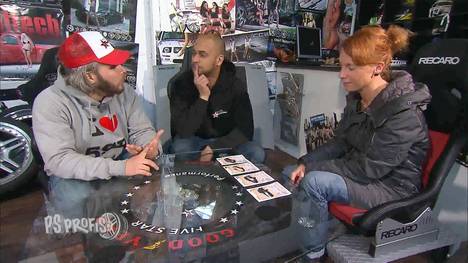 Das gab es bei den PS Profis noch nie: Fitness-Trainerin Sandra wünscht sich gleich zwei Autos. Ein Cabrio und ein Winterauto für zusammen maximal 7000 Euro. Jean Pierre und Sidney durchforsten den Ruhrpott nach geeigneten Modellen und stellen unter anderem einen Mazda MX 5 und einen preiswerten Audi A3 auf.