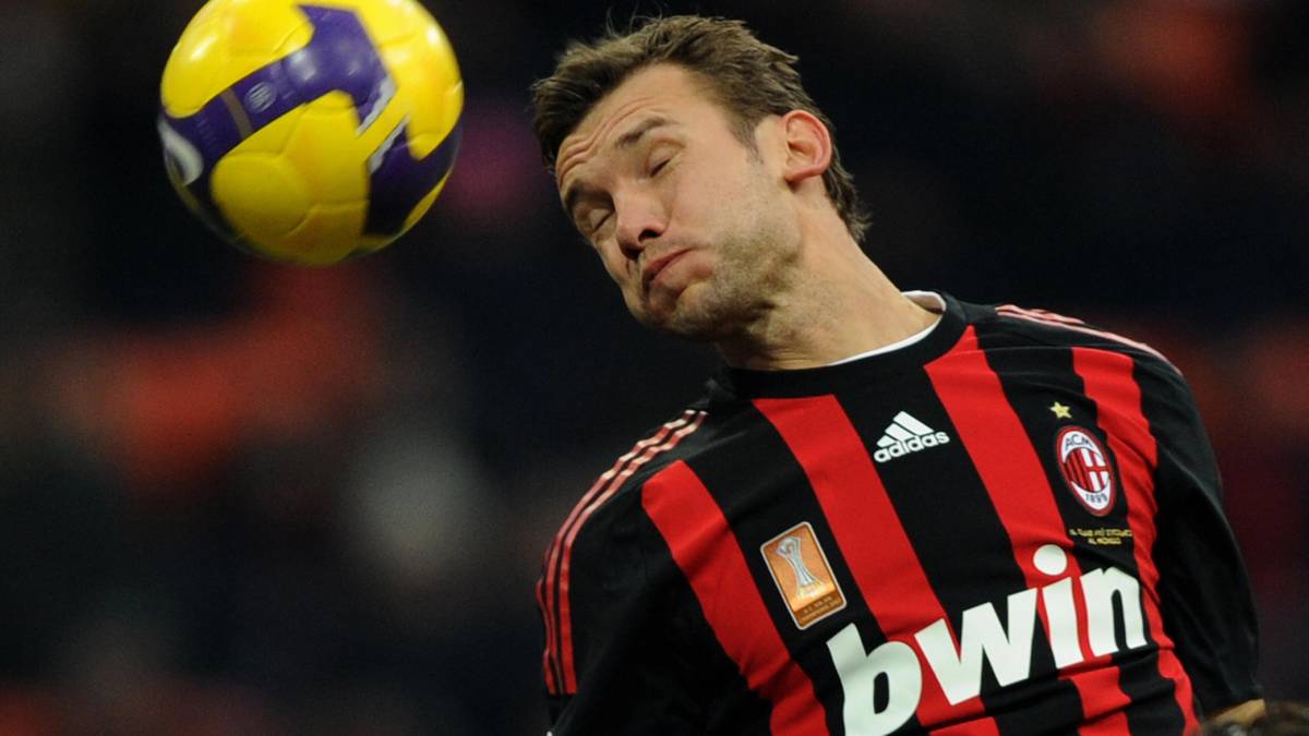 PLATZ 11: Der ukrainische Torjäger Andrej Schewtschenko schoss zwischen 1999 und 2006 satte 127 Treffer für den AC Mailand, nach der WM 2006 sicherte sich der FC Chelsea seine Dienste - für 43,3 Millionen Euro