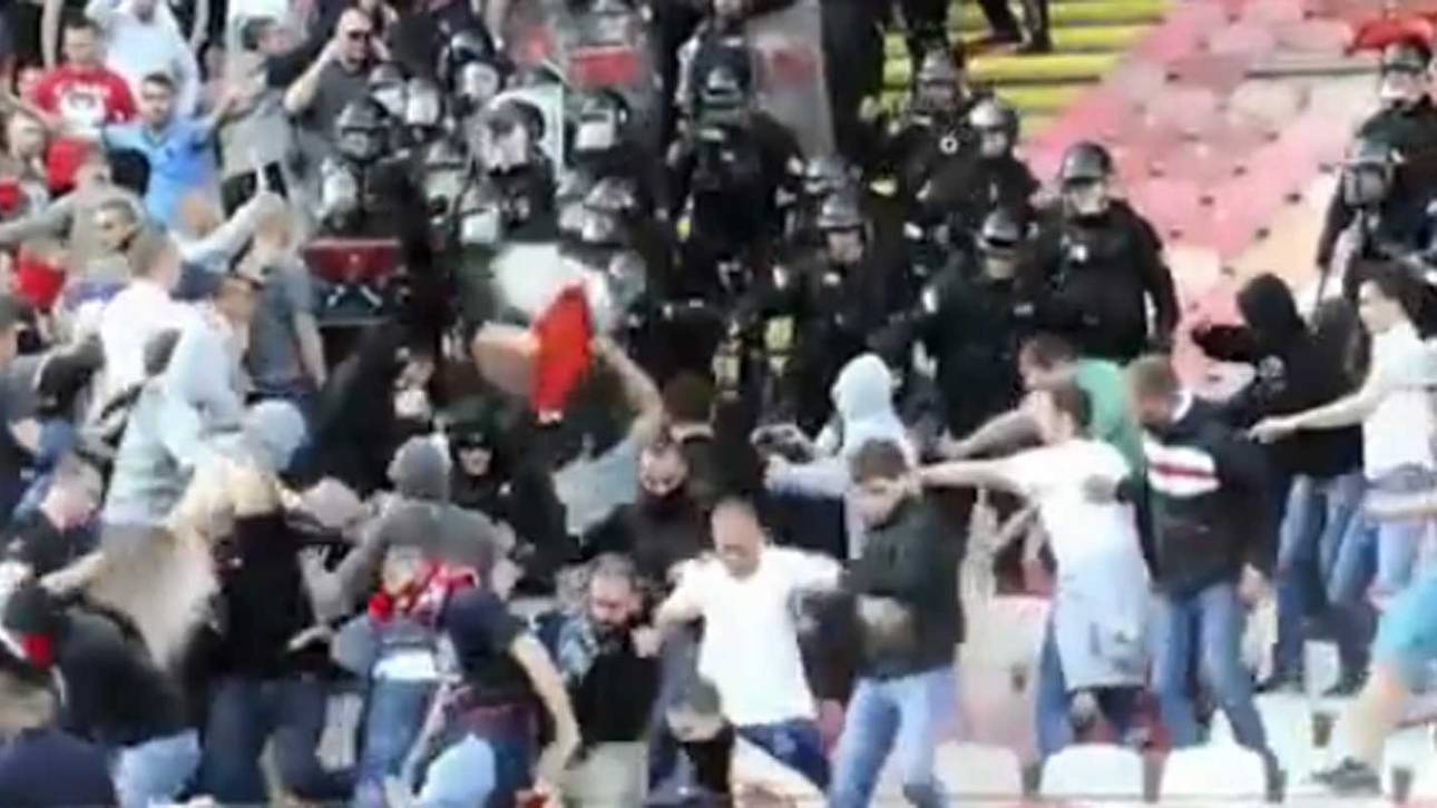 Heftige Krawalle bei Derby in Belgrad