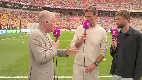 Thomas Müller äußert sich zu Jürgen Klopp als möglichem neuen Bundestrainer und spricht auch darüber, worauf es in Zukunft ankommen wird. Auch Jürgen Klopp selbst geht auf dieses Thema ein.