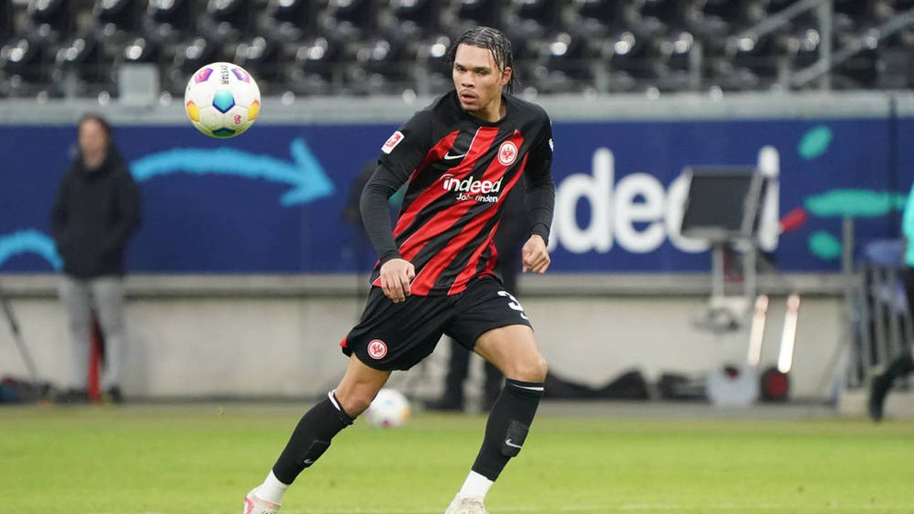 Toppmöller überrascht mit Aufstellung