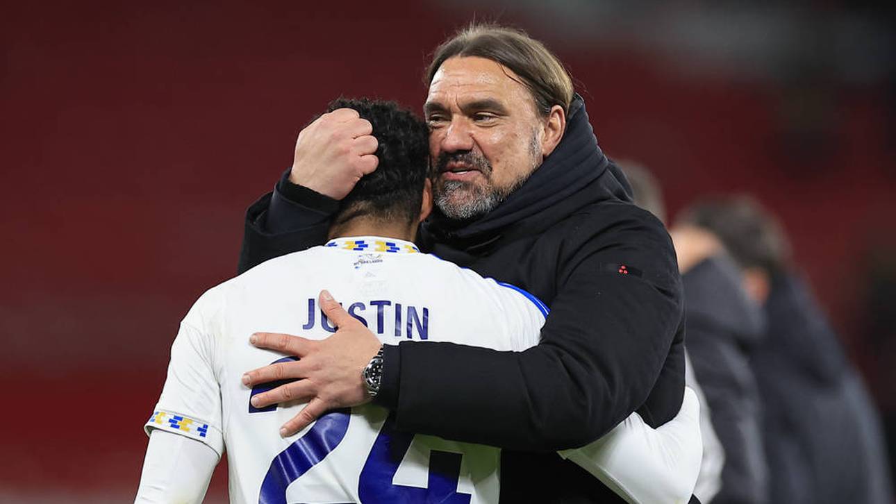 Farke feiert historischen Sieg