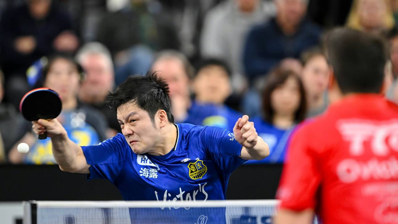 Superstar glänzt vor Rekordkulisse