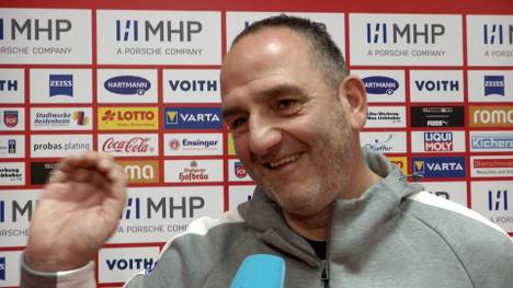 Auch beim 1. FC Heidenheim und Trainer Frank Schmidt ist das Darts-Fieber rund um die Darts-WM ausgebrochen, wie er im exklusiven SPORT1-Interview verrät.