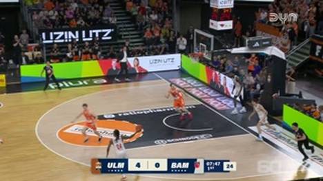 Die BBL-Highlights der Basketball-Partie ratiopharm ulm - BMA365 Bamberg Baskets im Video.
